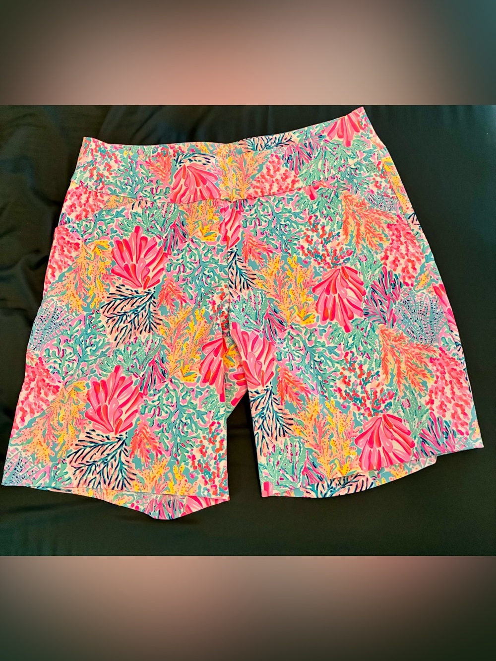 Lilly Pulitzer colorful Tropical Print Luxletic Stretch Shorts - Pink Multi
